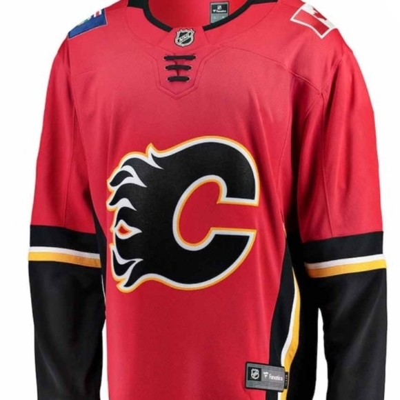 Brand New NHL Calgary Flames Jersey All Sizes Available Clearance - Picture 1 of 2